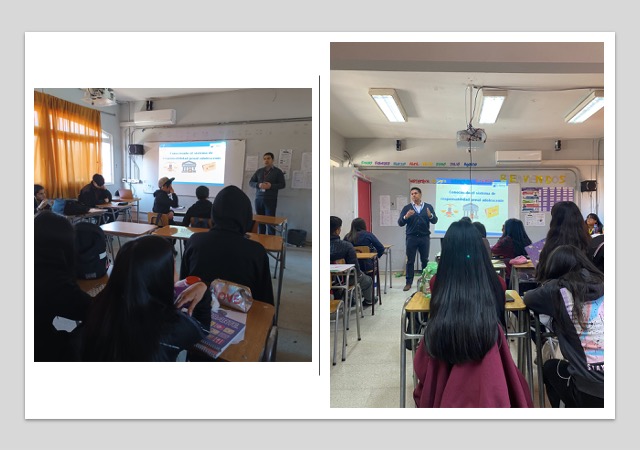 Los defensores p&uacute;blicos juveniles Cristian Esquivel y Joaqu&iacute;n M&uuml;ller, exponiendo ante sus respectivos grupos de j&oacute;venes..