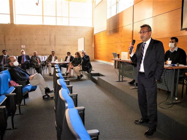 El Defensor Nacional se sumó al encuentro tras participar en una reunión del Consejo de Seguridad Pública.