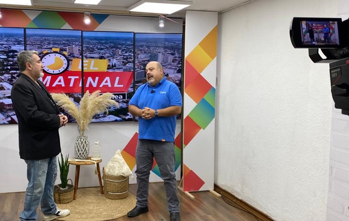 El Defensor Regional Jos&eacute; Luis Craig explic&oacute; parte de los servicios que presta la instituci&oacute;n en &aacute;reas especializadas como la defensa de migrantes.