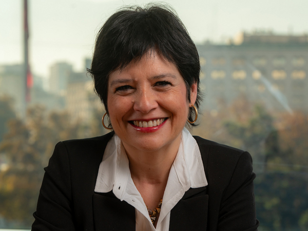 La Defensora Nacional, Ver&oacute;nica Encina Vera.