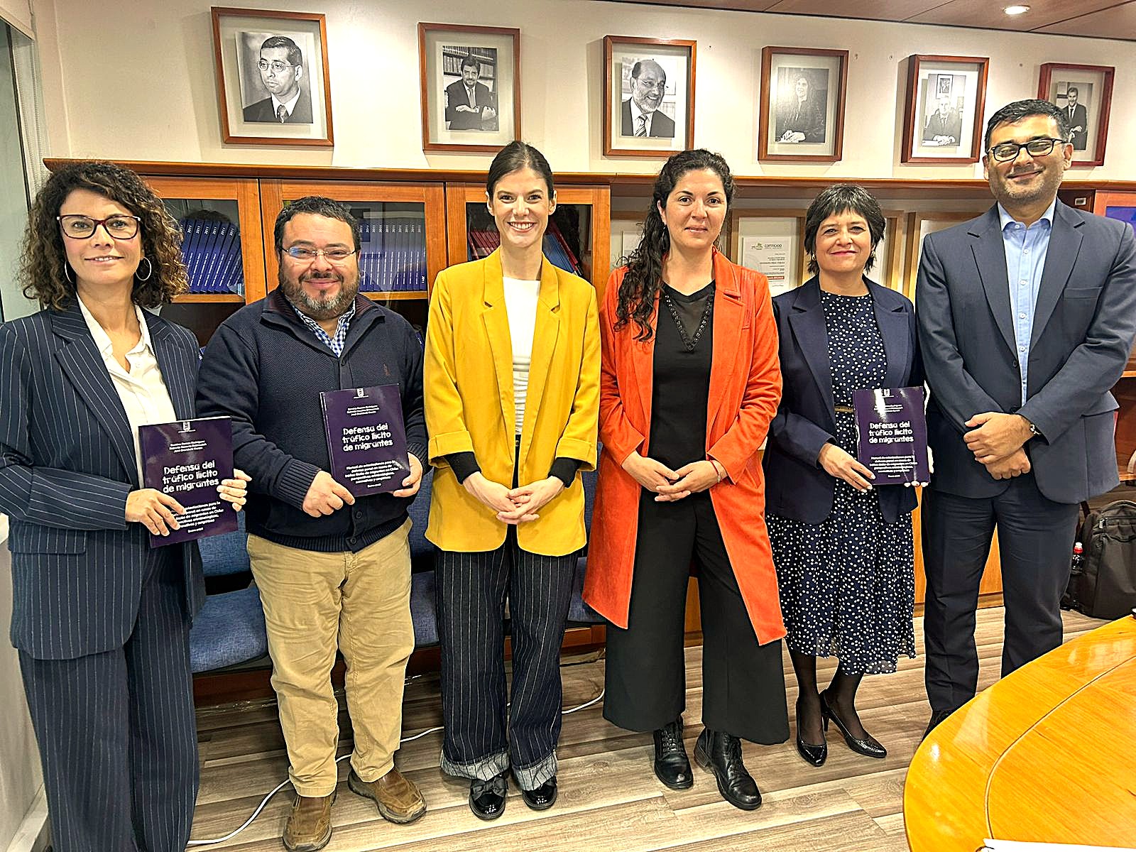 Académicos entregaron a la Defensoría manual de defensa de tráfico ilícito de migrantes