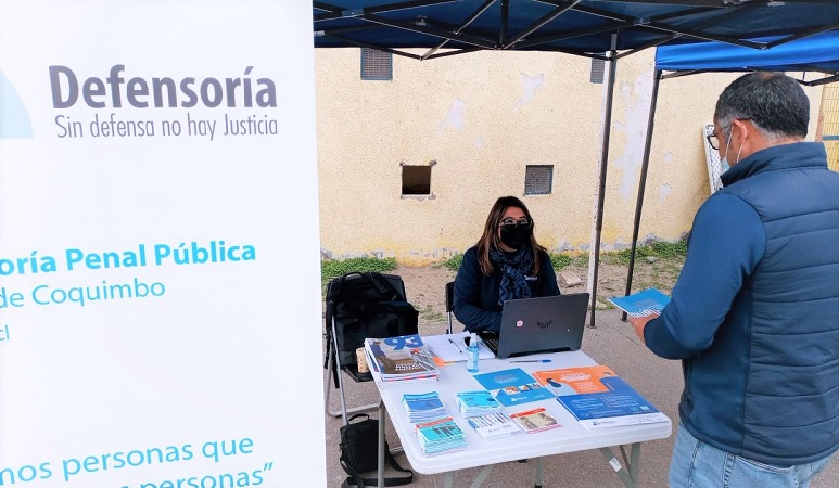 La Defensoría Regional de Coquimbo estuvo presente en la plaza de justicia.