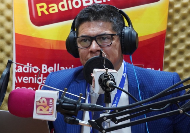 Defensoría Metropolitana Norte acercó la justicia a los territorios en entrevista con emisora comunal