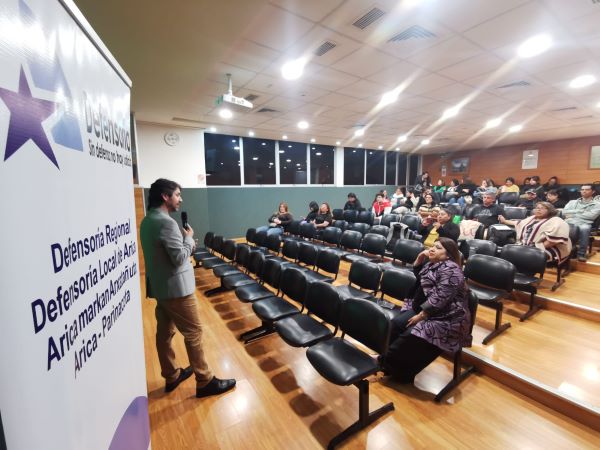 Estudiantes y docentes mostraron un gran interés en conocer más sobre el "Proyecto Inocentes".