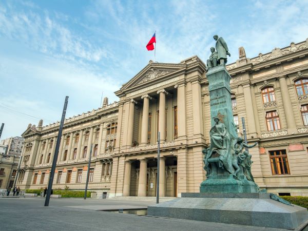 El fallo de la Corte Suprema dejó sin efecto la orden de detención contra el imputado.