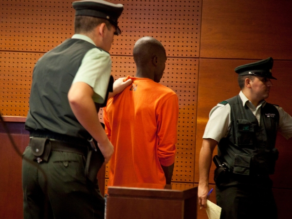 Las personas imputadas que no hablan espa&ntilde;ol tienen derecho a un int&eacute;rprete.