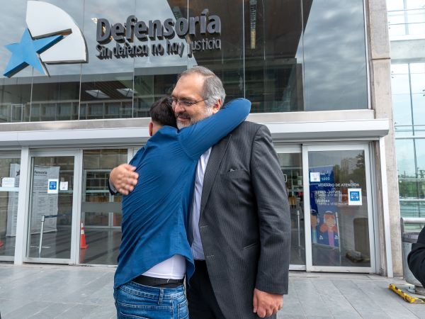 El joven agradeció a su defensor penal público todo el trabajo de estos años y su absolución final.