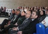 El Defensor Metropolitanano Sur, Renato Gonz&aacute;lez, junto a la Directora Regional de Gendarmer&iacute;a Coronel Sandra Zapata, en el auditorio institucional.  