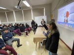 En dependencias del colegio se desarroll&oacute; esta instancia de aprendizaje y di&aacute;logo.
